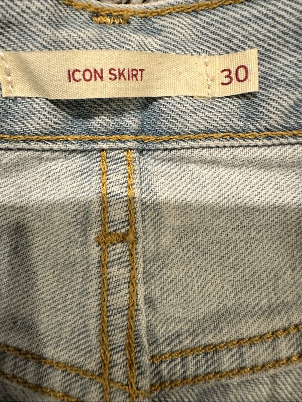Levi's Twisted Icon Light Blue Button-Front Denim Mini Skirt Size 30 NWOT - Picture 6 of 9